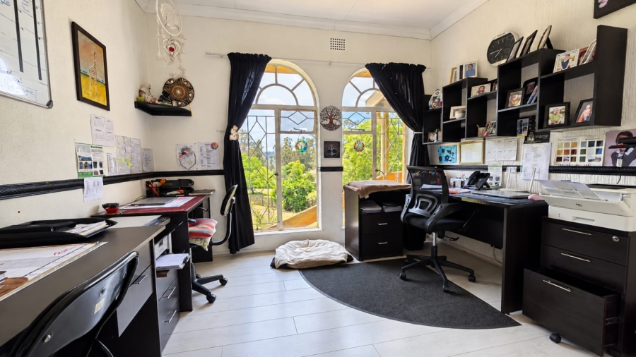 4 Bedroom Property for Sale in Golf View Gauteng