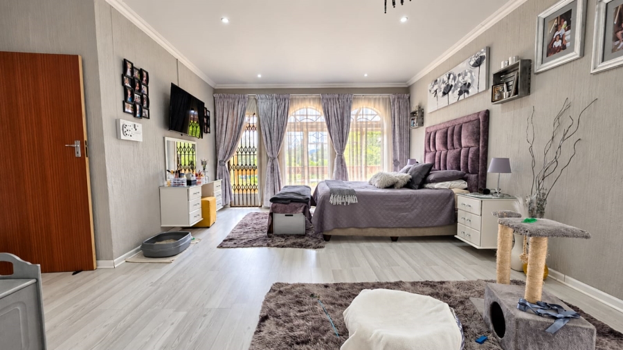 4 Bedroom Property for Sale in Golf View Gauteng