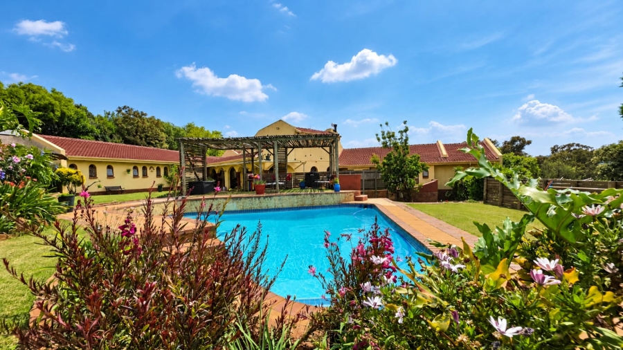 4 Bedroom Property for Sale in Golf View Gauteng