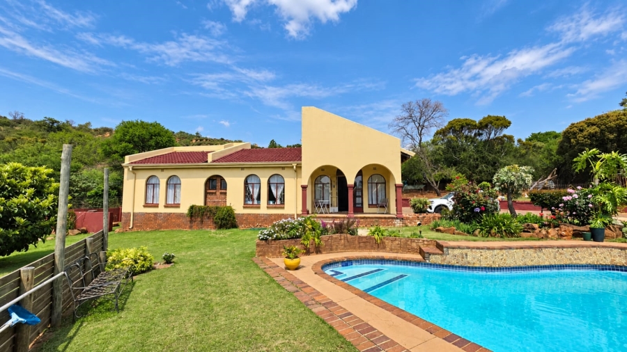 4 Bedroom Property for Sale in Golf View Gauteng