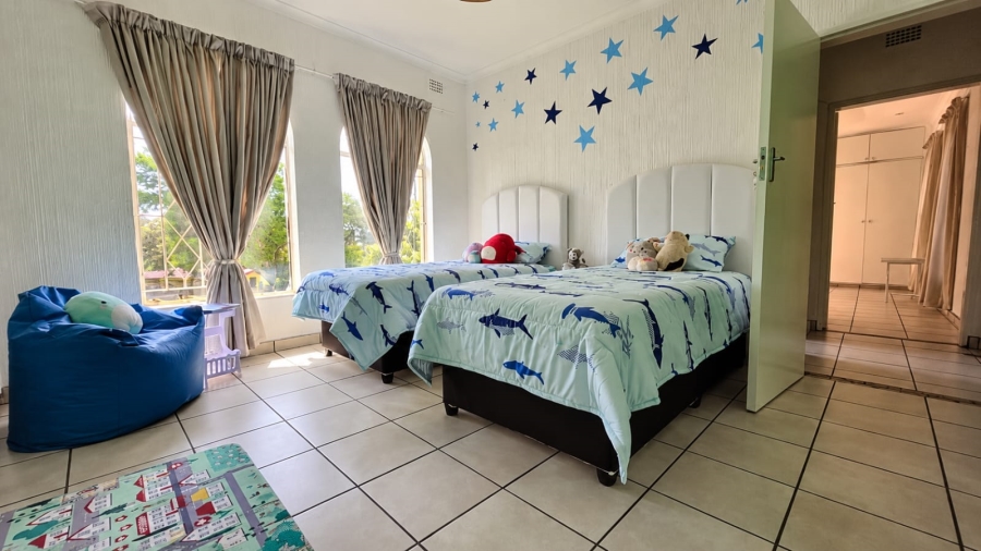 4 Bedroom Property for Sale in Golf View Gauteng