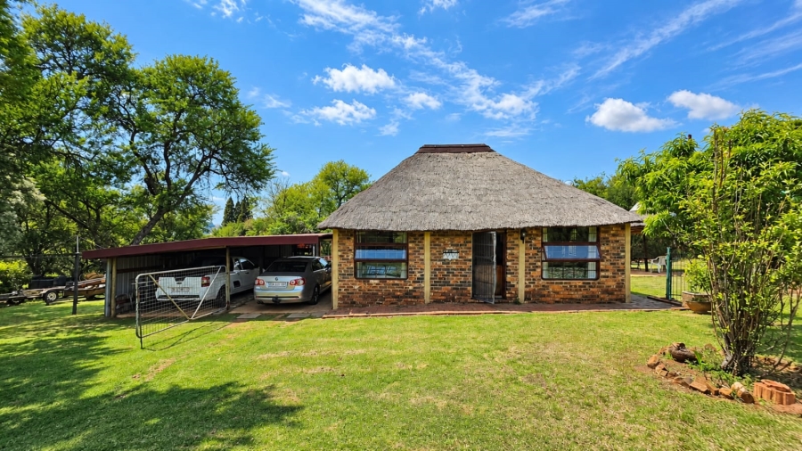 4 Bedroom Property for Sale in Golf View Gauteng