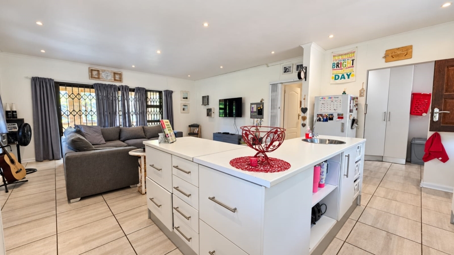 4 Bedroom Property for Sale in Golf View Gauteng