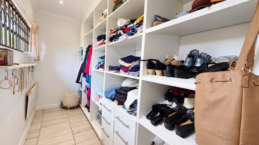 4 Bedroom Property for Sale in Golf View Gauteng