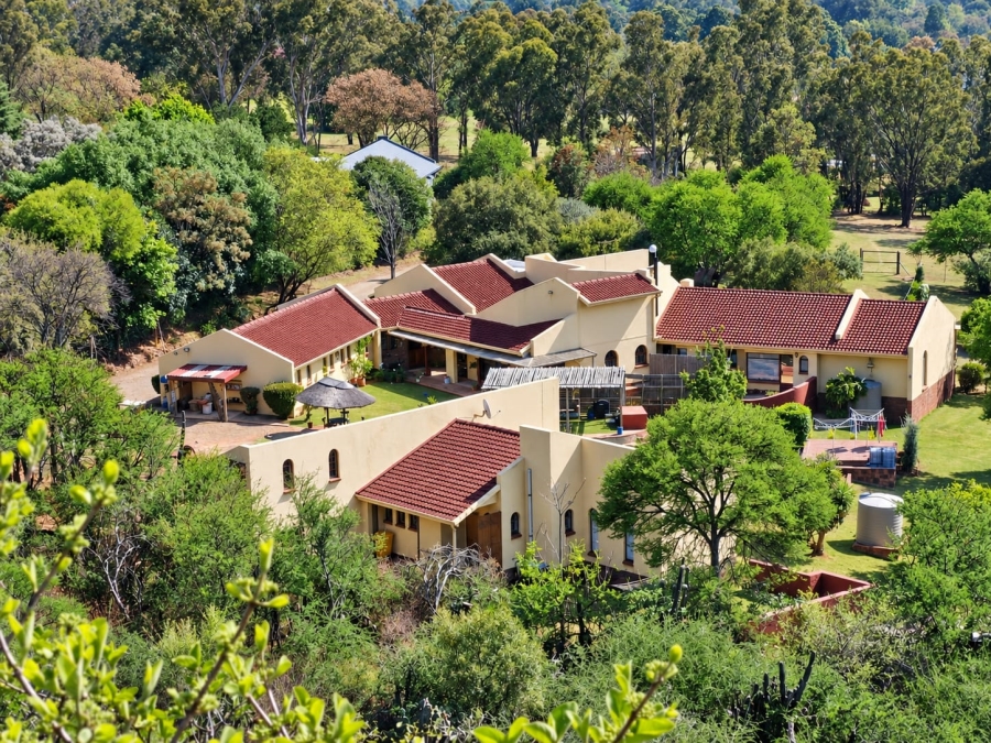 4 Bedroom Property for Sale in Golf View Gauteng