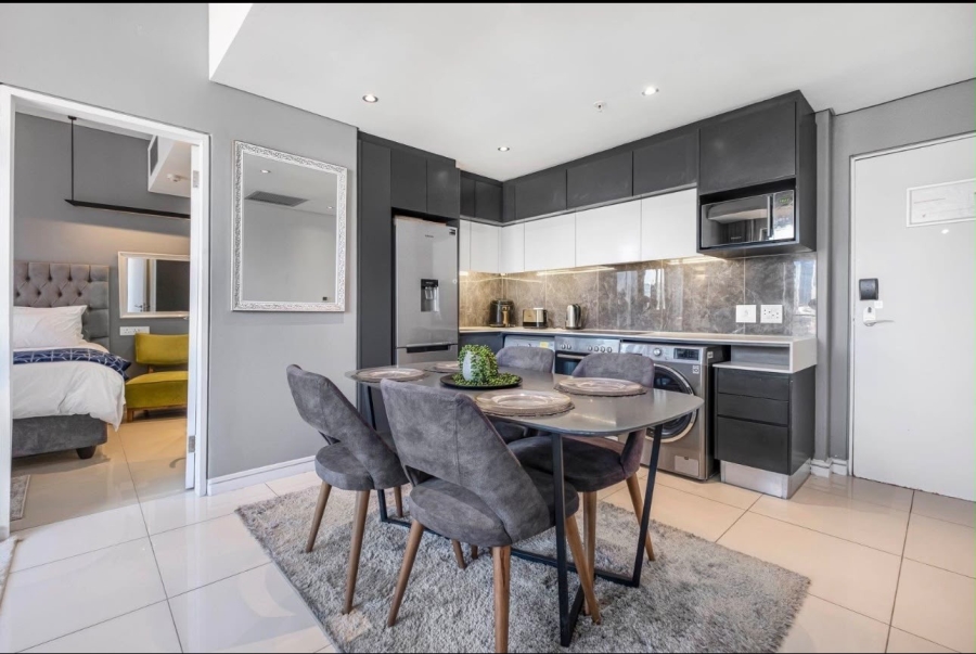 To Let 1 Bedroom Property for Rent in Sandown Gauteng