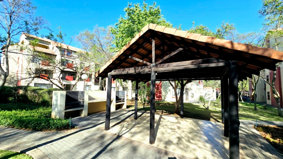 1 Bedroom Property for Sale in Tyger Valley Gauteng