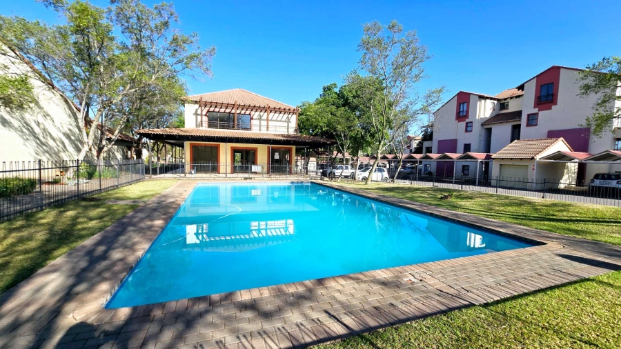 1 Bedroom Property for Sale in Tyger Valley Gauteng