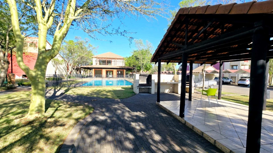 1 Bedroom Property for Sale in Tyger Valley Gauteng