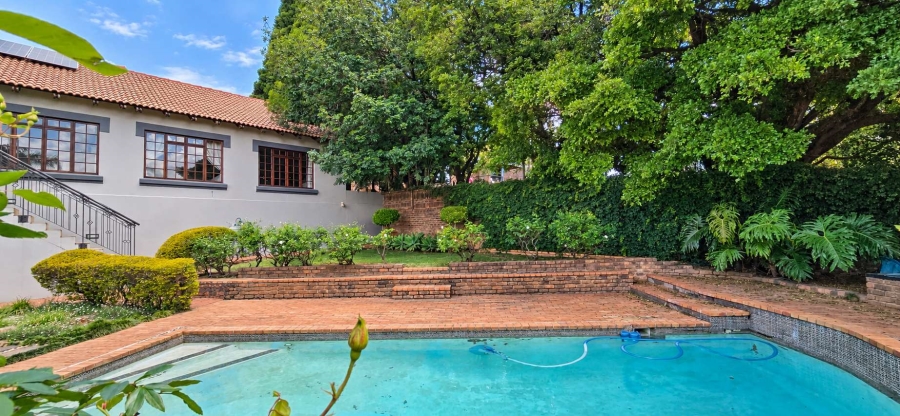 5 Bedroom Property for Sale in Waterkloof Ridge Gauteng