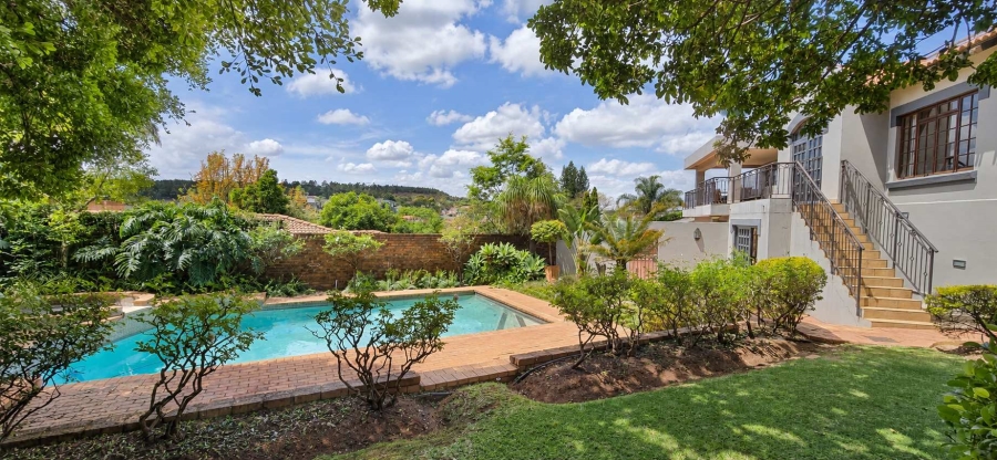 5 Bedroom Property for Sale in Waterkloof Ridge Gauteng