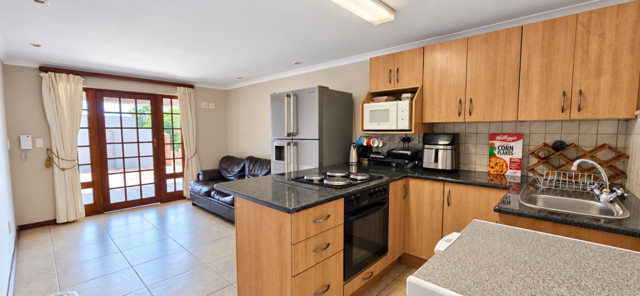 5 Bedroom Property for Sale in Waterkloof Ridge Gauteng