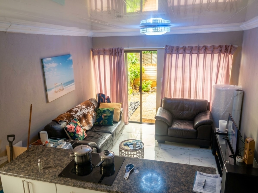 3 Bedroom Property for Sale in Hesteapark Gauteng