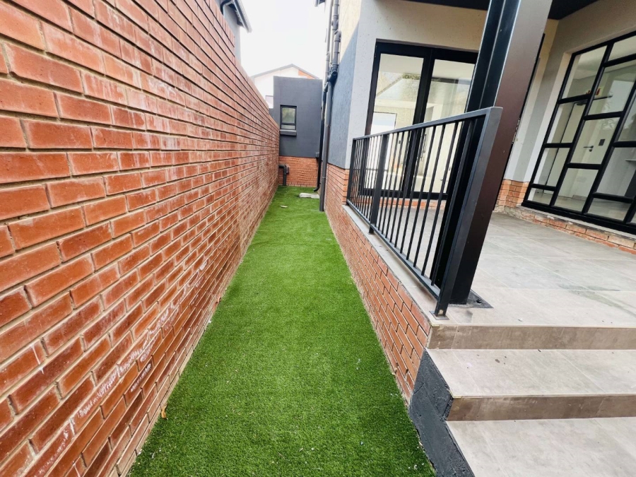 To Let 3 Bedroom Property for Rent in Edenburg Gauteng