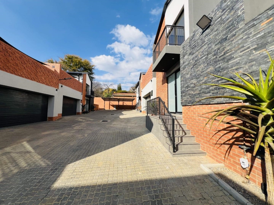 To Let 3 Bedroom Property for Rent in Edenburg Gauteng