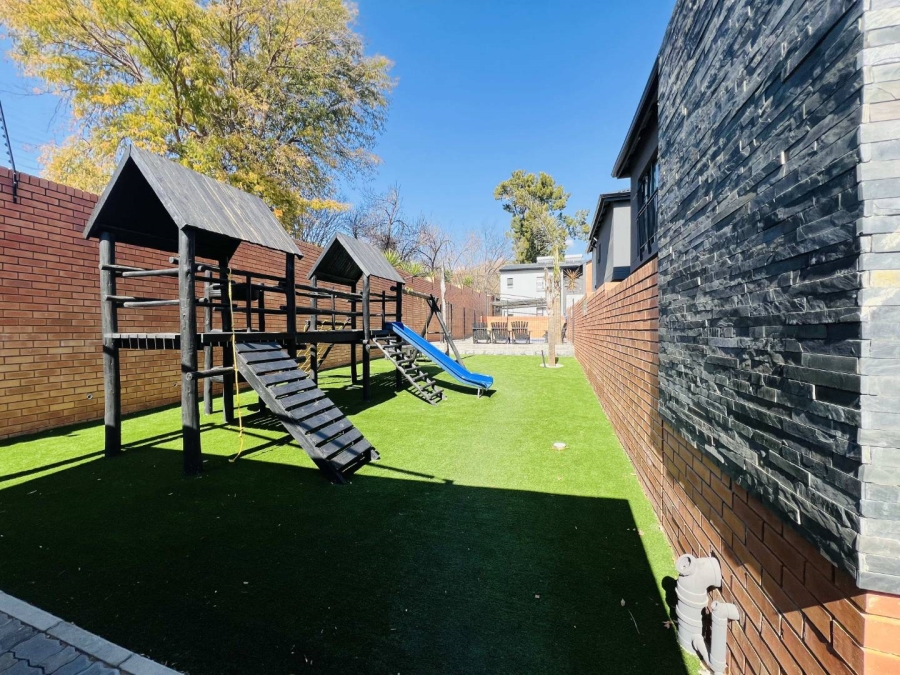 To Let 3 Bedroom Property for Rent in Edenburg Gauteng