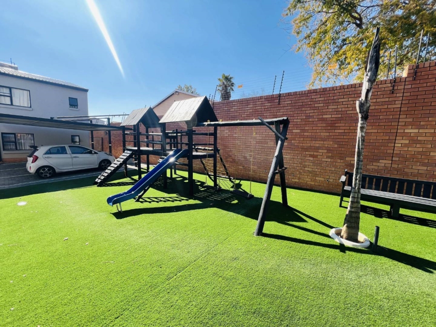To Let 3 Bedroom Property for Rent in Edenburg Gauteng