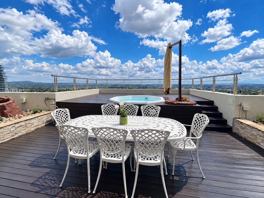 To Let 4 Bedroom Property for Rent in Morningside Gauteng