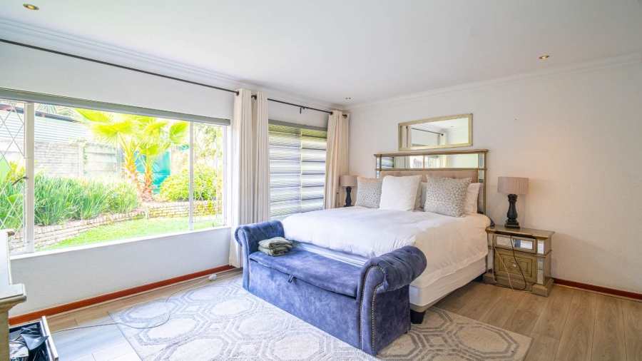 4 Bedroom Property for Sale in Douglasdale Gauteng