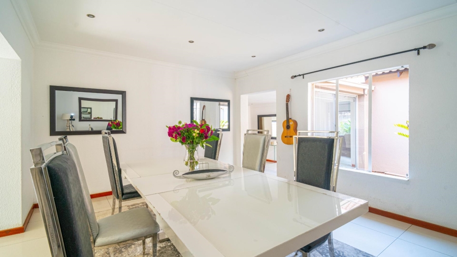 4 Bedroom Property for Sale in Douglasdale Gauteng