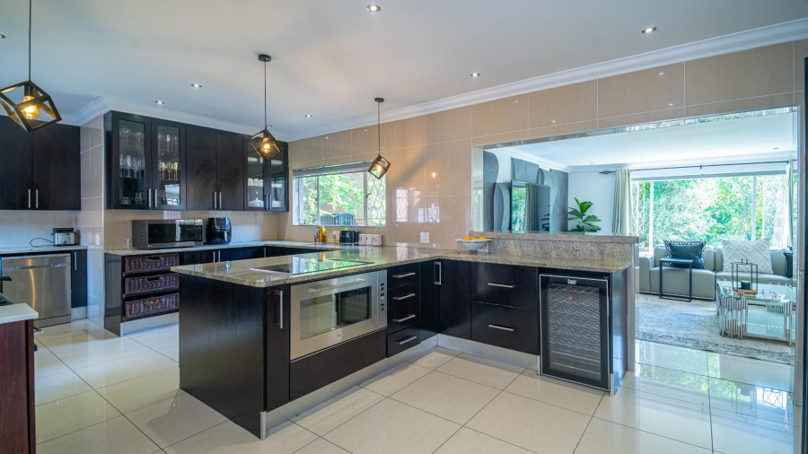 4 Bedroom Property for Sale in Douglasdale Gauteng