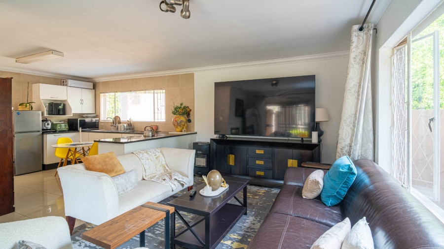 4 Bedroom Property for Sale in Douglasdale Gauteng