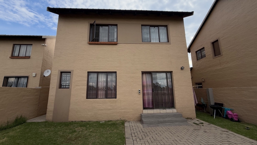 3 Bedroom Property for Sale in Carlswald Gauteng