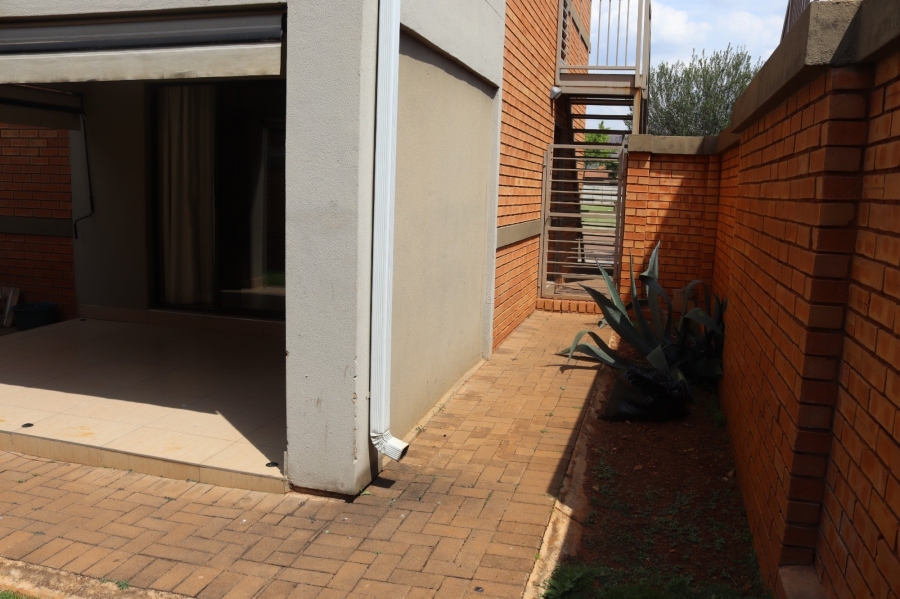 To Let 2 Bedroom Property for Rent in Andeon Gauteng