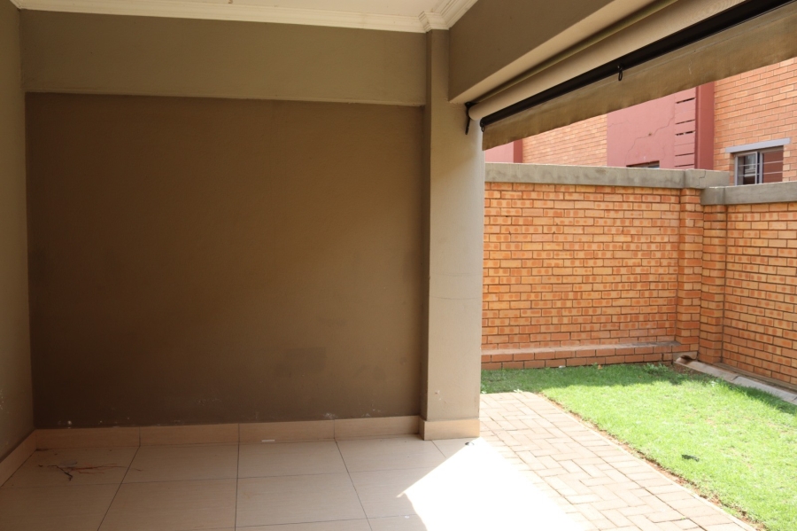 To Let 2 Bedroom Property for Rent in Andeon Gauteng