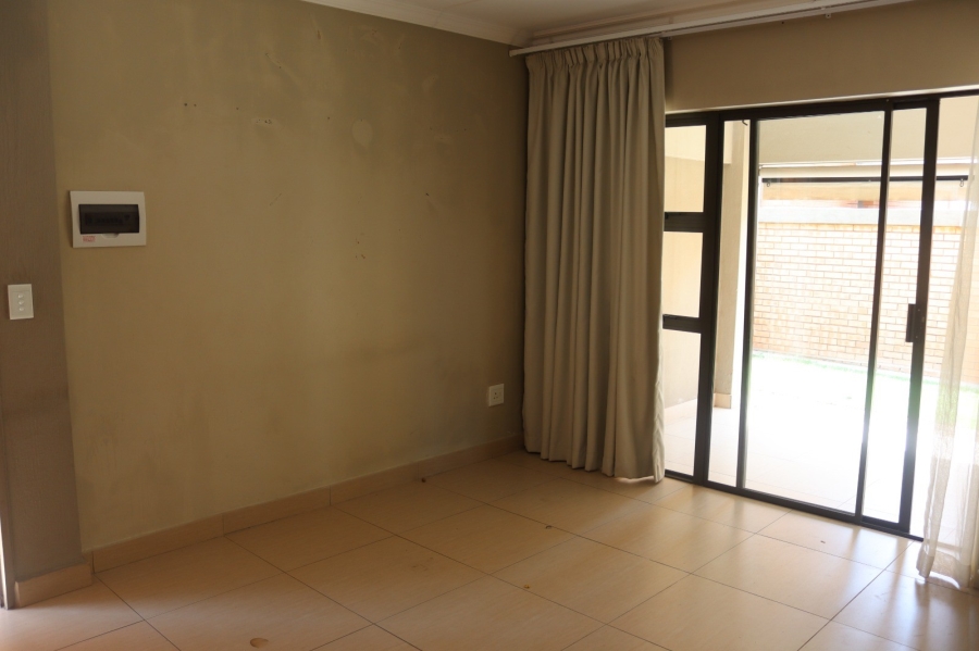 To Let 2 Bedroom Property for Rent in Andeon Gauteng