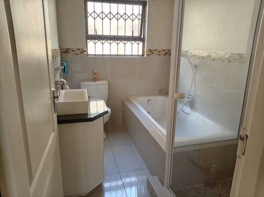 3 Bedroom Property for Sale in Terenure Gauteng