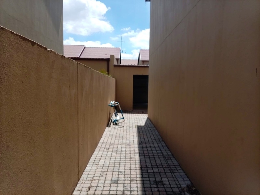3 Bedroom Property for Sale in Terenure Gauteng