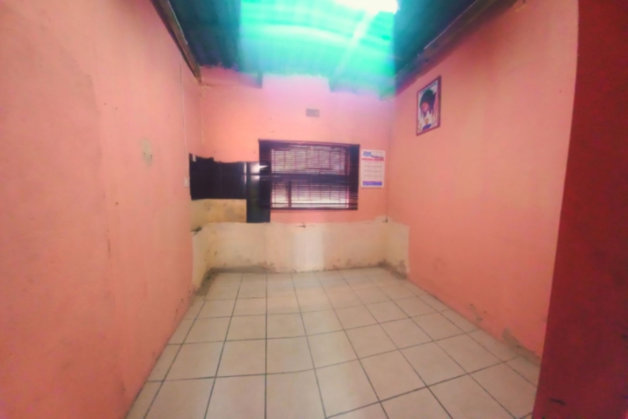 6 Bedroom Property for Sale in Ivory Park Gauteng