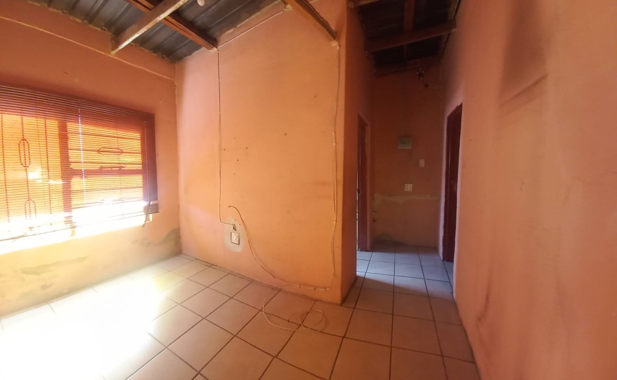 6 Bedroom Property for Sale in Ivory Park Gauteng