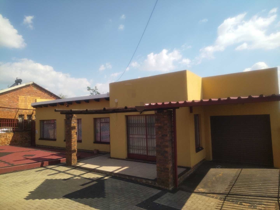 To Let 3 Bedroom Property for Rent in Soshanguve AA Gauteng