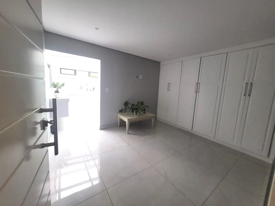 To Let 3 Bedroom Property for Rent in Waterkloof Ridge Gauteng