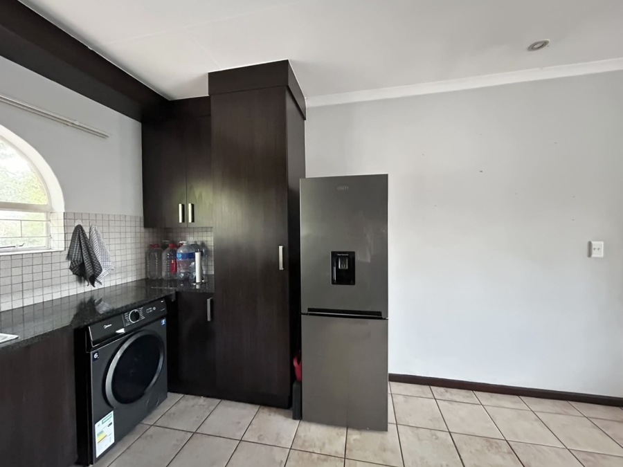 2 Bedroom Property for Sale in Garsfontein Gauteng