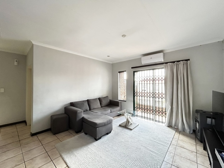 2 Bedroom Property for Sale in Garsfontein Gauteng