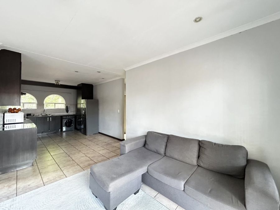 2 Bedroom Property for Sale in Garsfontein Gauteng