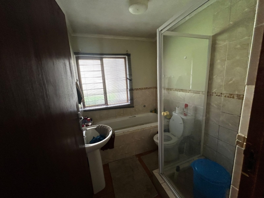 2 Bedroom Property for Sale in Montana Tuine Gauteng