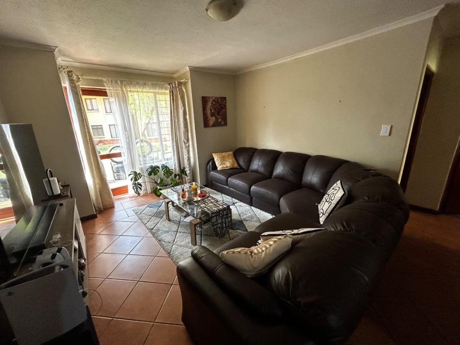 2 Bedroom Property for Sale in Montana Tuine Gauteng