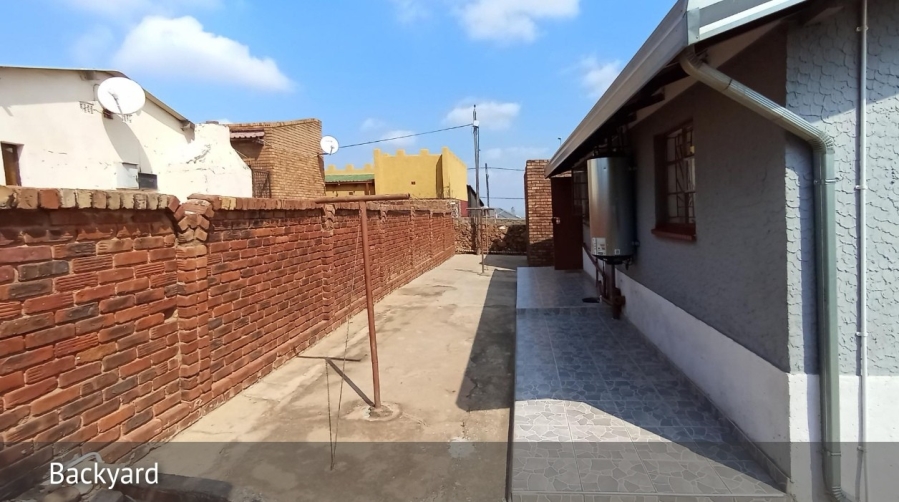 2 Bedroom Property for Sale in Soshanguve AA Gauteng