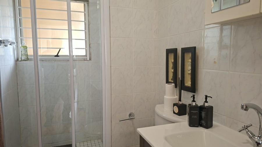 2 Bedroom Property for Sale in Glenhazel Gauteng