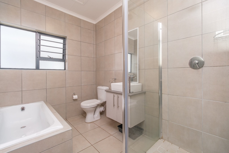 2 Bedroom Property for Sale in Lyttelton Manor Gauteng