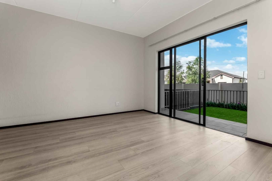 2 Bedroom Property for Sale in Broadacres Gauteng