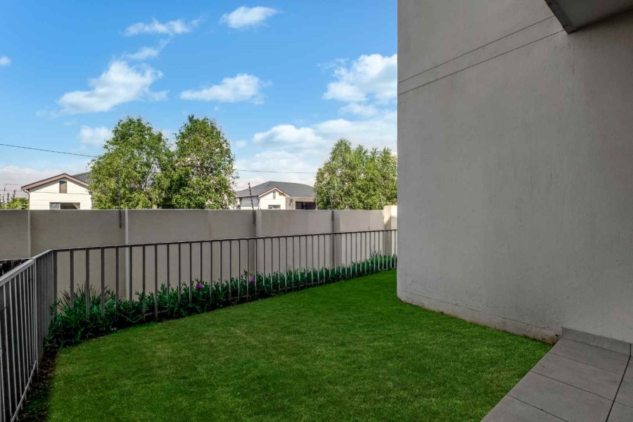 2 Bedroom Property for Sale in Broadacres Gauteng