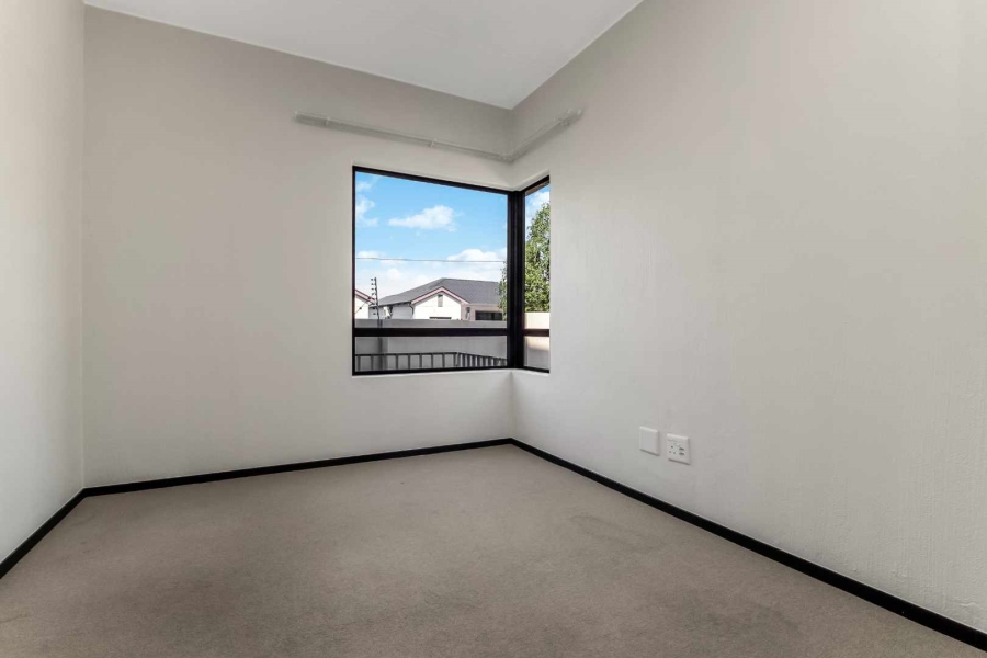 2 Bedroom Property for Sale in Broadacres Gauteng