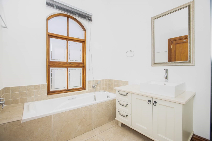 To Let 5 Bedroom Property for Rent in Dainfern Valley Gauteng