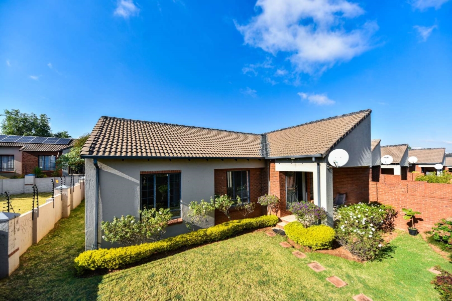 To Let 3 Bedroom Property for Rent in Mooikloof Ridge Gauteng