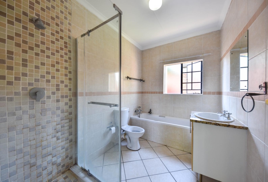To Let 3 Bedroom Property for Rent in Mooikloof Ridge Gauteng